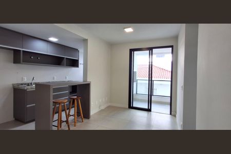Sala de apartamento para alugar com 2 quartos, 75m² em Centro, Florianópolis