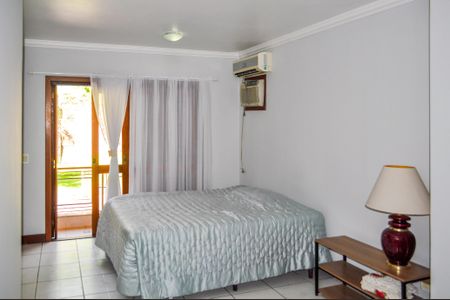 Casa de condomínio à venda com 580m², 4 quartos e 7 vagas