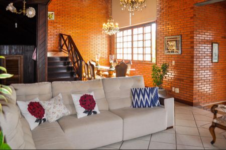 Casa de condomínio à venda com 580m², 4 quartos e 7 vagas