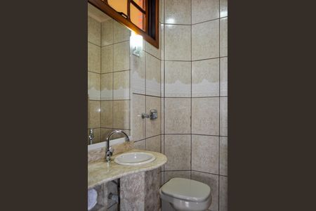 Casa de condomínio à venda com 580m², 4 quartos e 7 vagas