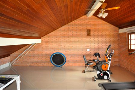 Casa de condomínio à venda com 580m², 4 quartos e 7 vagas