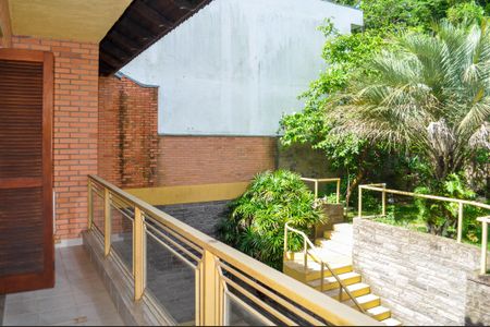 Casa de condomínio à venda com 580m², 4 quartos e 7 vagas