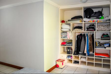 Casa de condomínio à venda com 580m², 4 quartos e 7 vagas