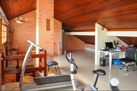 Casa de condomínio à venda com 580m², 4 quartos e 7 vagas