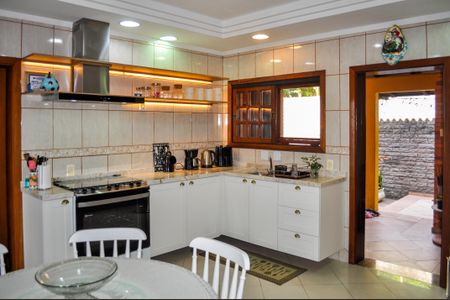 Casa de condomínio à venda com 580m², 4 quartos e 7 vagas