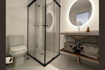 Banheiro Social de kitnet/studio para alugar com 1 quarto, 21m² em Ipiranga, São Paulo