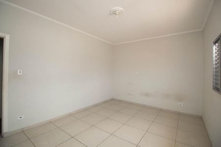 Casa para alugar com 160m², 3 quartos e 2 vagas Casa para alugar com 160m², 3 quartos e 2 vagasQuarto 1