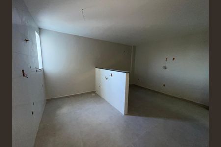 Sala/Cozinha de apartamento para alugar com 2 quartos, 100m² em Vila Santa Cruz, Duque de Caxias