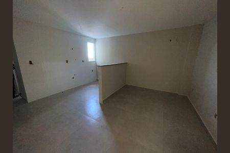 Sala/Cozinha de apartamento para alugar com 2 quartos, 100m² em Vila Santa Cruz, Duque de Caxias