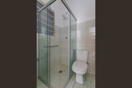 Banheiro de apartamento para alugar com 1 quarto, 33m² em Auxiliadora, Porto Alegre