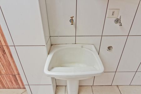 Casa para alugar com 100m², 2 quartos e 1 vagaÁrea de Serviço