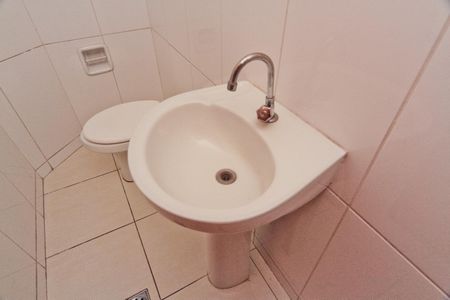 Casa para alugar com 100m², 2 quartos e 1 vagaLavabo