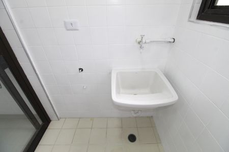 Apartamento para alugar com 58m², 2 quartos e 1 vagaÁrea de Serviço