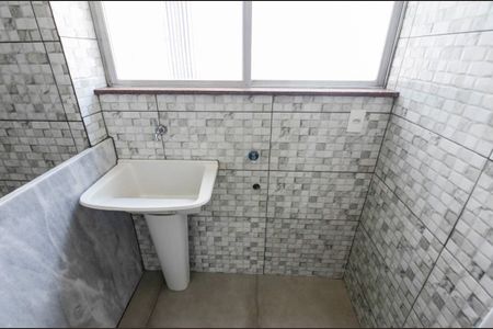 Apartamento à venda com 70m², 2 quartos e 1 vagaÁrea de Serviço