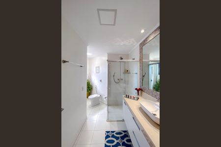 Apartamento à venda com 155m², 3 quartos e 3 vagasBanheiro