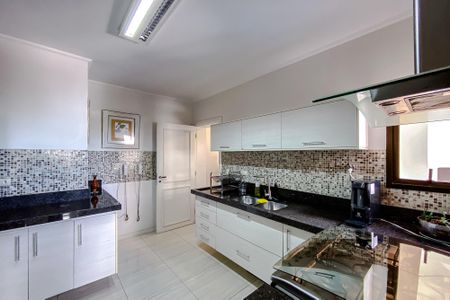 Apartamento à venda com 155m², 3 quartos e 3 vagasCozinha