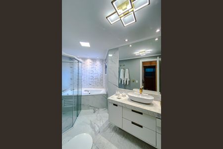 Apartamento à venda com 155m², 3 quartos e 3 vagasBanheiro da Suíte