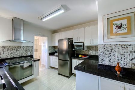 Apartamento à venda com 155m², 3 quartos e 3 vagasCozinha