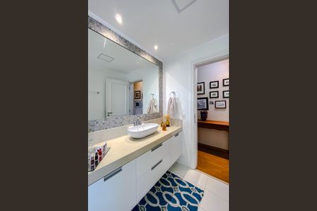 Apartamento à venda com 155m², 3 quartos e 3 vagasBanheiro