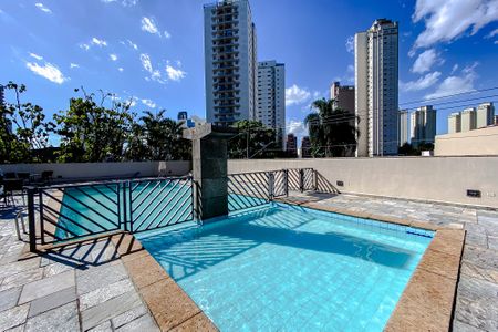 Apartamento à venda com 155m², 3 quartos e 3 vagasÁrea comum - Piscina