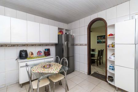 Casa à venda com 360m², 3 quartos e 2 vagasCozinha