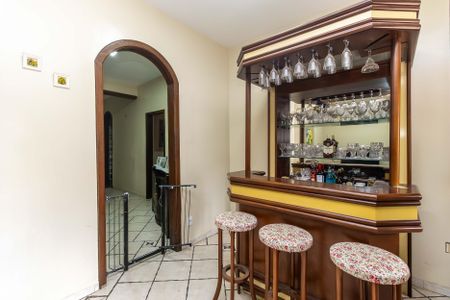 Casa à venda com 360m², 3 quartos e 2 vagasSala