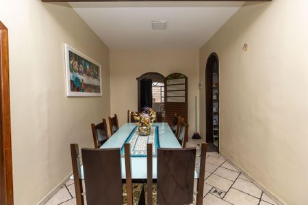 Casa à venda com 360m², 3 quartos e 2 vagasSala de Jantar