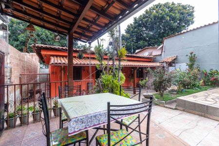 Casa à venda com 360m², 3 quartos e 2 vagasÁrea gourmet