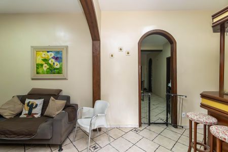 Casa à venda com 360m², 3 quartos e 2 vagasSala