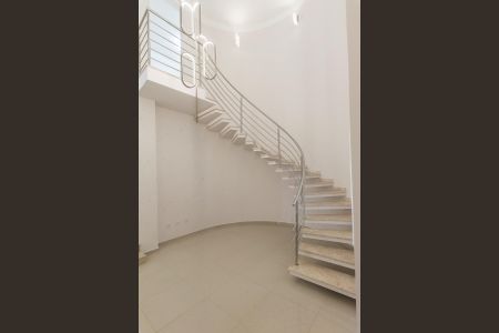 Casa de condomínio à venda com 402m², 3 quartos e 2 vagasSala