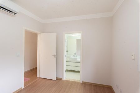 Casa de condomínio à venda com 402m², 3 quartos e 2 vagasSuíte 1