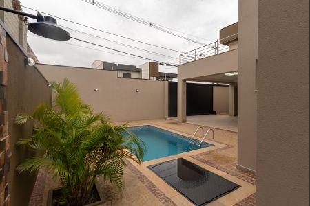Casa de condomínio à venda com 402m², 3 quartos e 2 vagasPiscina