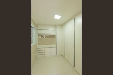 Casa de condomínio à venda com 402m², 3 quartos e 2 vagasÁrea de Serviço