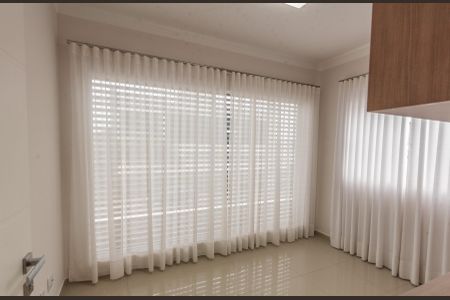 Casa de condomínio à venda com 402m², 3 quartos e 2 vagasEscritório