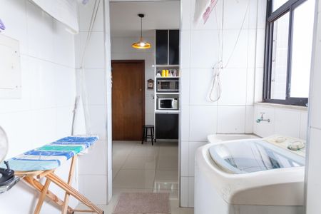 Apartamento à venda com 120m², 3 quartos e 2 vagasÁrea de Serviço