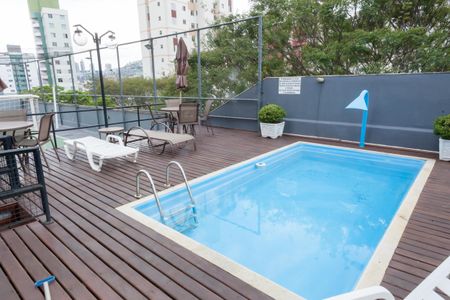 Apartamento à venda com 120m², 3 quartos e 2 vagasÁrea comum - Piscina