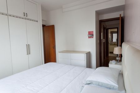 Apartamento à venda com 120m², 3 quartos e 2 vagassuite