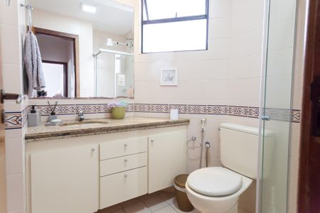 Apartamento à venda com 120m², 3 quartos e 2 vagasBanheiro Social