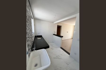 Foto 05 de apartamento à venda com 2 quartos, 57m² em Coqueiros, Belo Horizonte