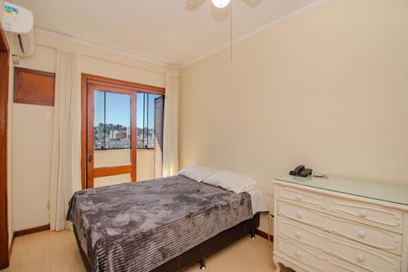 Suíte de apartamento para alugar com 1 quarto, 53m² em Independência, Porto Alegre