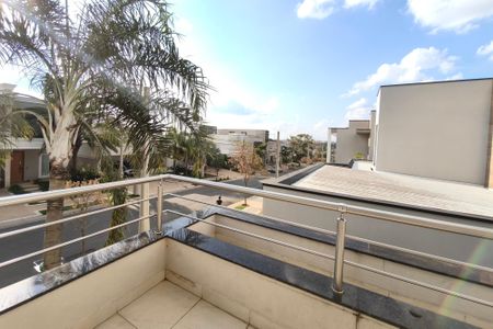 Casa de condomínio à venda com 268m², 4 quartos e 4 vagasVaranda Suíte 2