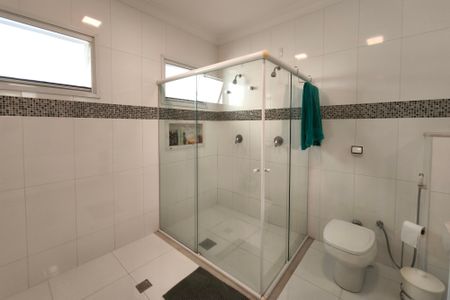 Casa de condomínio à venda com 268m², 4 quartos e 4 vagasBanheiro Suíte