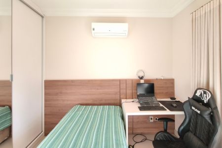 Casa de condomínio à venda com 268m², 4 quartos e 4 vagasQuarto Suíte 3