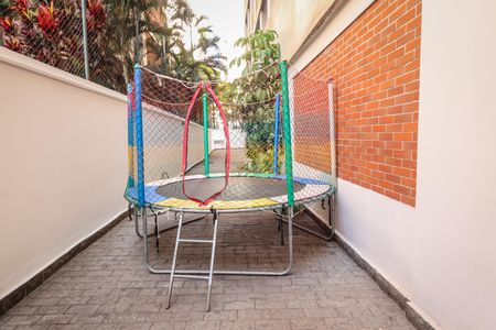Apartamento para alugar com 137m², 2 quartos e 1 vagaÁrea comum - Playground
