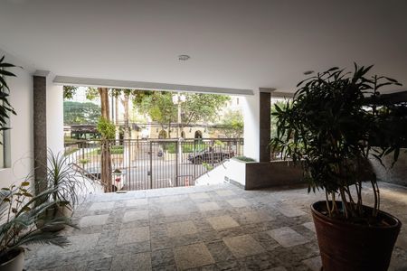 Apartamento para alugar com 137m², 2 quartos e 1 vagaEntrada