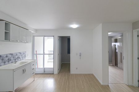 Sala/Cozinha de apartamento à venda com 2 quartos, 39m² em Cangaiba, São Paulo