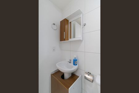 Apartamento para alugar com 39m², 2 quartos e sem vaga Apartamento para alugar com 39m², 2 quartos e sem vagaBanheiro