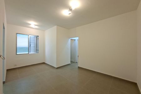 Sala de apartamento para alugar com 2 quartos, 65m² em Guilhermina, Praia Grande