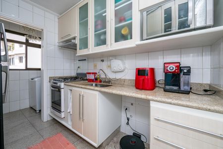 Apartamento à venda com 69m², 3 quartos e 2 vagasCozinha