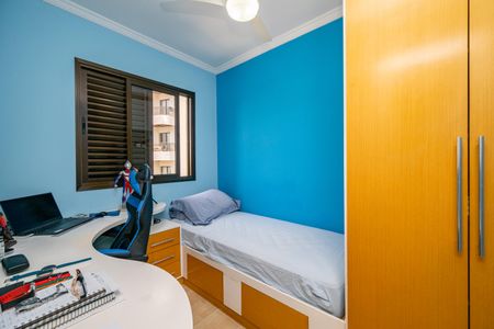 Apartamento à venda com 69m², 3 quartos e 2 vagasQuarto 2